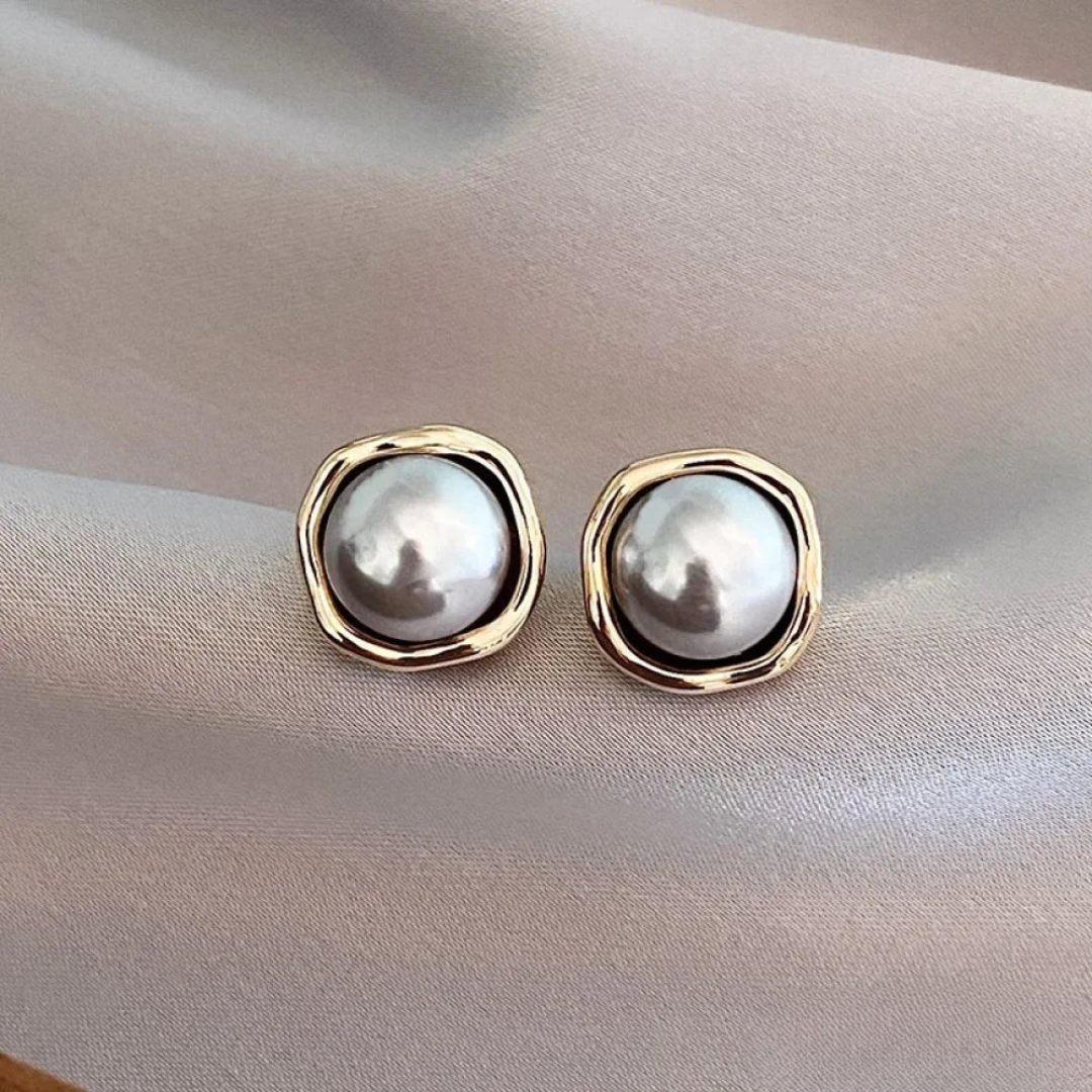 Arabella™ | Elegant Black Pearl Earrings